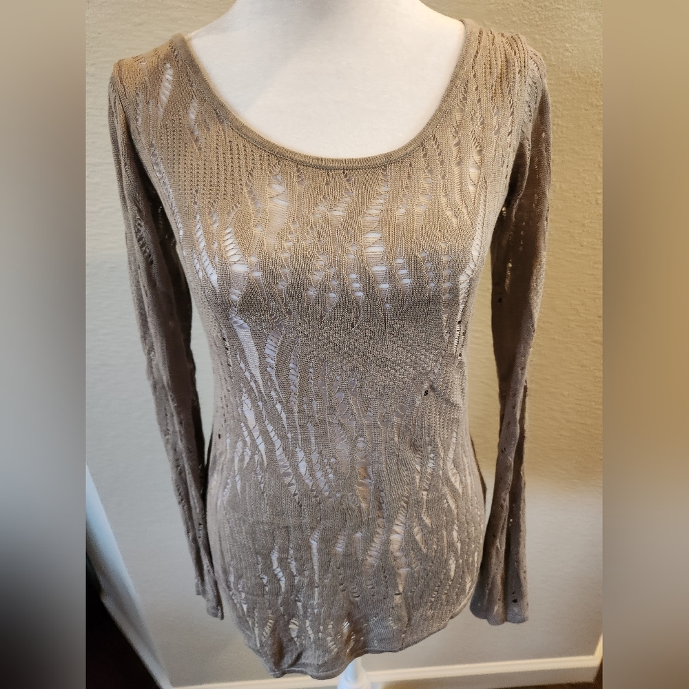 Express long sleeve. Small